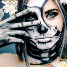Lade das Bild in den Galerie-Viewer, Poster La Catrina Blue Eye Quadrat