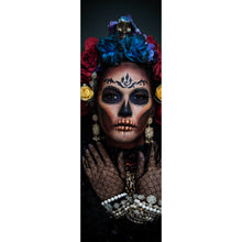 Lade das Bild in den Galerie-Viewer, Aluminiumbild La Catrina mit Blumenkrone Panorama Hoch