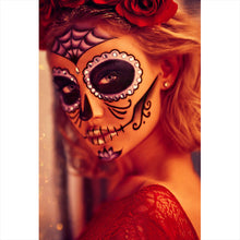 Lade das Bild in den Galerie-Viewer, Spannrahmenbild La Catrina Rot Hochformat
