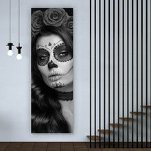 Lade das Bild in den Galerie-Viewer, Aluminiumbild gebürstet La Catrina Schwarz Weiß Panorama Hoch
