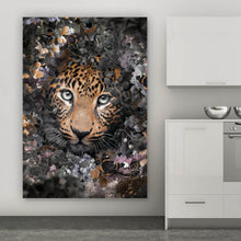 Lade das Bild in den Galerie-Viewer, Spannrahmenbild Leopard im Blütenwald Hochformat