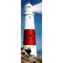Lade das Bild in den Galerie-Viewer, Aluminiumbild gebürstet Leuchtturm auf Felsen Panorama Hoch