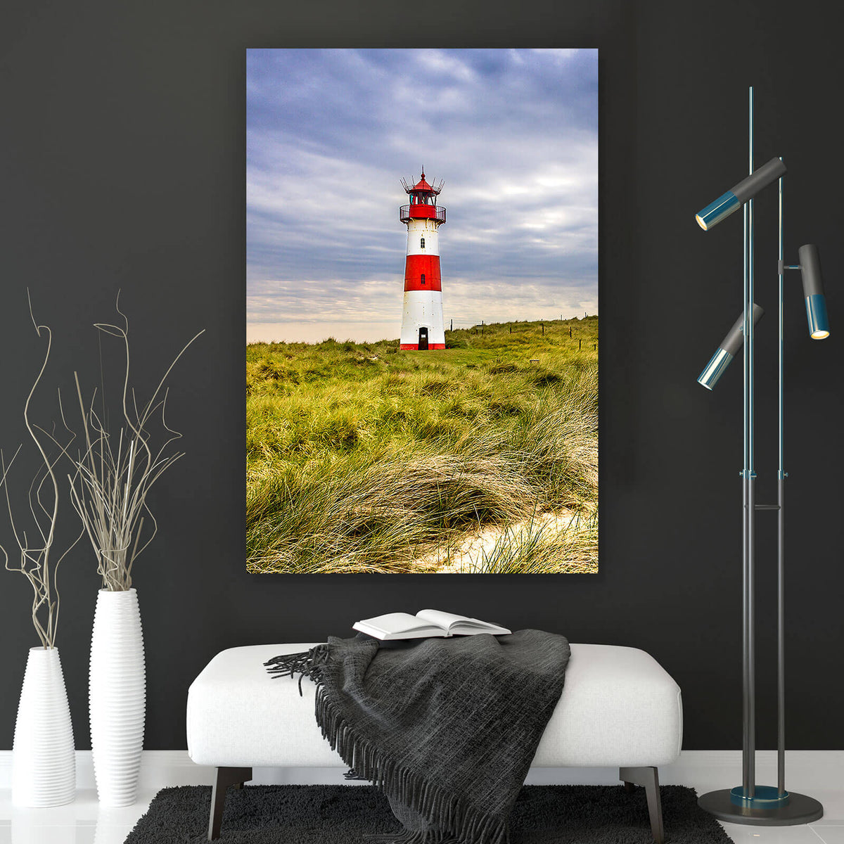 an Küste Versandkostenfrei im Nordsee & – Leinwandbild der Wandguru Aufhängefertig Hochformat, Leuchtturm