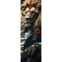 Lade das Bild in den Galerie-Viewer, Aluminiumbild gebürstet Löwe im Anzug Digital Art Panorama Hoch