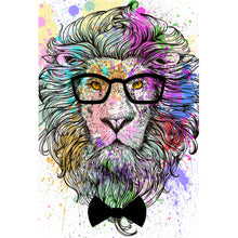 Lade das Bild in den Galerie-Viewer, Poster Löwe mit Brille Aquarell Hochformat