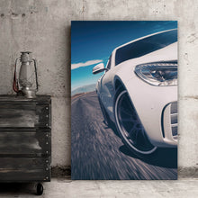 Lade das Bild in den Galerie-Viewer, Spannrahmenbild Luxuswagen gibt Gas Hochformat