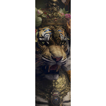 Lade das Bild in den Galerie-Viewer, Leinwandbild Majestätischer Tiger Panorama Hoch