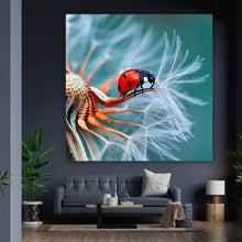 Lade das Bild in den Galerie-Viewer, Aluminiumbild gebürstet Marienkäfer auf Pusteblume Quadrat