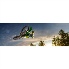 Lade das Bild in den Galerie-Viewer, Leinwandbild Motocross im Flug Panorama