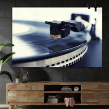 Lade das Bild in den Galerie-Viewer, Poster Nahaufnahme Plattenspieler Querformat