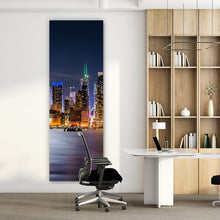 Lade das Bild in den Galerie-Viewer, Leinwandbild New York Skyline bei Nacht Panorama Hoch