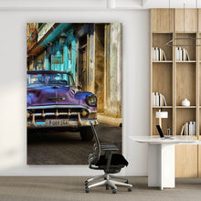 Lade das Bild in den Galerie-Viewer, Leinwandbild Oldtimer Lila Hochformat