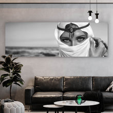 Lade das Bild in den Galerie-Viewer, Leinwandbild Orientalische Schönheit Panorama
