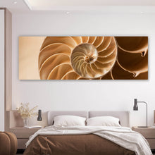 Lade das Bild in den Galerie-Viewer, Poster Perfekte Nahaufnahme einer Muschel Panorama