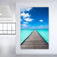 Lade das Bild in den Galerie-Viewer, Leinwandbild Pier über blauem Meer Hochformat