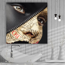 Lade das Bild in den Galerie-Viewer, Acrylglasbild Portrait mit Zeitungs Make-up Quadrat