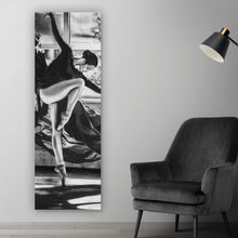 Lade das Bild in den Galerie-Viewer, Aluminiumbild Prima Ballerina Vintage Zeichenstil Panorama Hoch