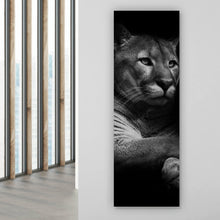 Lade das Bild in den Galerie-Viewer, Leinwandbild Puma auf Schwarz Panorama Hoch