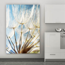 Lade das Bild in den Galerie-Viewer, Leinwandbild Pusteblume im Sonnenschein Hochformat