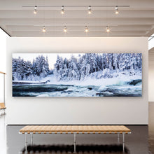 Lade das Bild in den Galerie-Viewer, Poster Reissender Winter Fluss Panorama