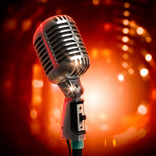 Lade das Bild in den Galerie-Viewer, Leinwandbild Retro Mikrofon Quadrat