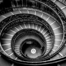 Lade das Bild in den Galerie-Viewer, Poster Rustikale Treppe Quadrat