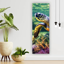 Lade das Bild in den Galerie-Viewer, Poster Schildkröte im bunten Meer Panorama Hoch