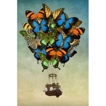 Lade das Bild in den Galerie-Viewer, Leinwandbild Schmetterling Heißluftballon Hochformat