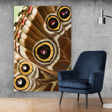 Lade das Bild in den Galerie-Viewer, Leinwandbild Schmetterlings Flügel Braun Hochformat