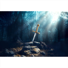 Lade das Bild in den Galerie-Viewer, Leinwandbild Schwert Excalibur mit Lichtstrahlen Querformat