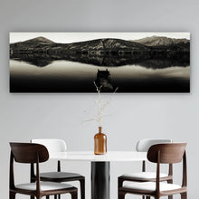 Lade das Bild in den Galerie-Viewer, Poster See in der Dunkelheit Panorama