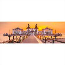 Lade das Bild in den Galerie-Viewer, Leinwandbild Sellin Pier auf Rügen Panorama
