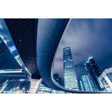 Lade das Bild in den Galerie-Viewer, Aluminiumbild gebürstet Shanghai bei Nacht Querformat