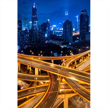 Lade das Bild in den Galerie-Viewer, Aluminiumbild gebürstet Shanghai Skyline bei Nacht Hochformat