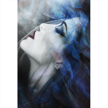 Lade das Bild in den Galerie-Viewer, Acrylglasbild Sinnliche Frau mit Schleier Hochformat