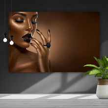 Lade das Bild in den Galerie-Viewer, Poster Sinnliche Frau mit schwarzen Lippen Querformat