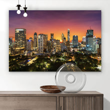 Lade das Bild in den Galerie-Viewer, Poster Skyline in Thailand bei Dämmerung Querformat