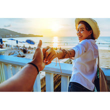 Lade das Bild in den Galerie-Viewer, Leinwandbild Sommerliebe am Strand Querformat