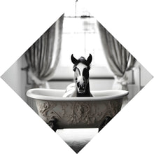 Lade das Bild in den Galerie-Viewer, Spannrahmenbild Süßes Pferd in der Wanne Raute