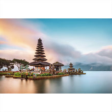 Lade das Bild in den Galerie-Viewer, Leinwandbild Tempel in Indonesien Querformat