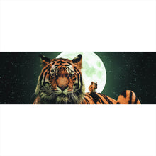 Lade das Bild in den Galerie-Viewer, Spannrahmenbild Tiger bei Vollmond Panorama