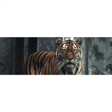 Lade das Bild in den Galerie-Viewer, Leinwandbild Tiger der aus dem Wald tritt Panorama