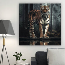 Lade das Bild in den Galerie-Viewer, Leinwandbild Tiger der aus dem Wald tritt Quadrat