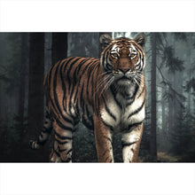 Lade das Bild in den Galerie-Viewer, Poster Tiger der aus dem Wald tritt Querformat