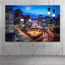 Lade das Bild in den Galerie-Viewer, Leinwandbild Tor am Markt Südkorea Querformat
