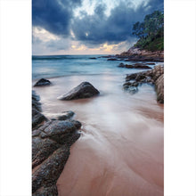 Lade das Bild in den Galerie-Viewer, Poster Tropical Beach Hochformat