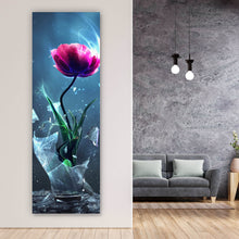 Lade das Bild in den Galerie-Viewer, Poster Tulpe in zerbrochener Glühbirne Panorama Hoch