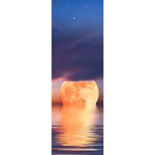 Lade das Bild in den Galerie-Viewer, Leinwandbild Vollmond über dem Meer Panorama Hoch