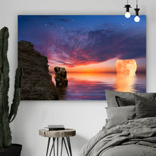 Lade das Bild in den Galerie-Viewer, Leinwandbild Vollmond über dem Meer Querformat