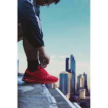 Lade das Bild in den Galerie-Viewer, Poster Sportschuhe Hochformat